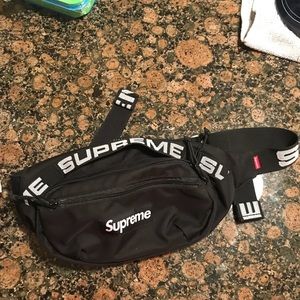 Authentic Supreme Waist Bag (SS18) Black